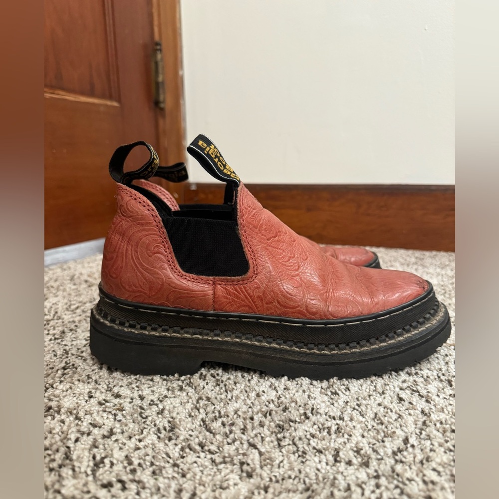 Dusty rose Georgia boots!